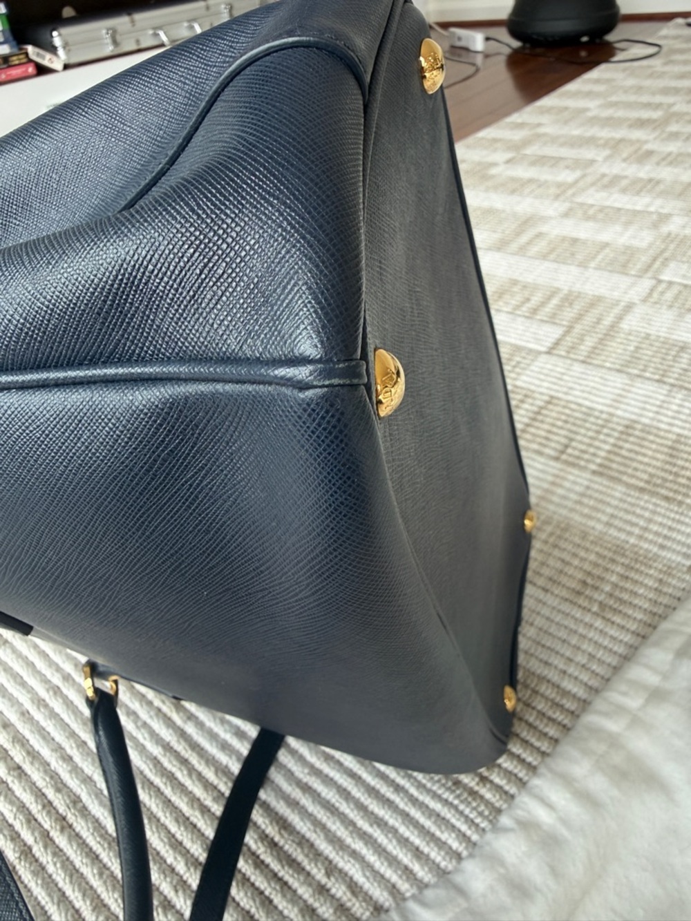 Prada Galleria large Saffiano leather bag - Picture 6 of 17